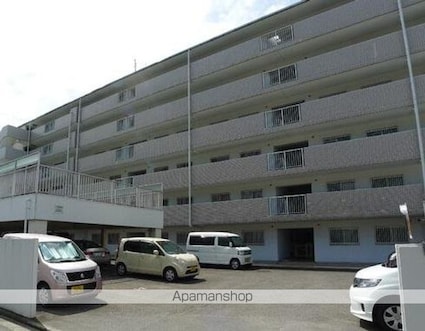 ダイアパレス屋島[3LDK/73.46m2]の駐車場