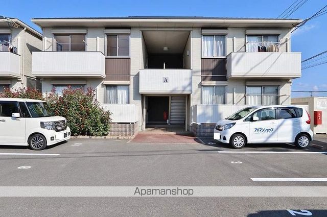 シャーメゾンプランドール A棟の外観写真