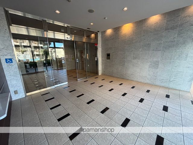 セノアタワー新大阪の玄関写真