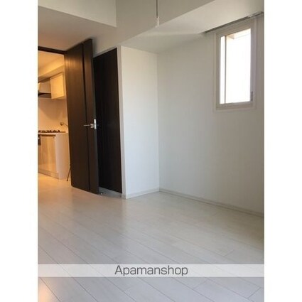 コンフォリア世田谷上馬[1K/25.73m2]のバス