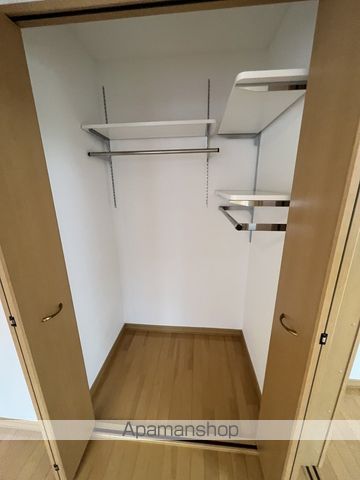 ジュワヴニールの内装写真