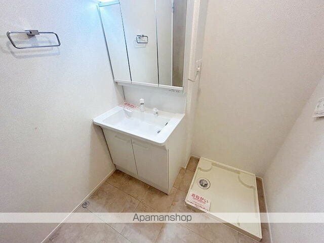 スモールウッズタウン レイナの内装写真