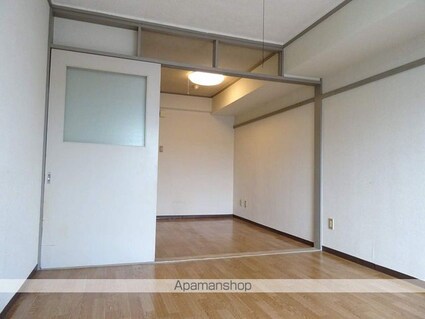 ロイヤルヒルズ銀杏町[1DK/24.9m2]の内装4