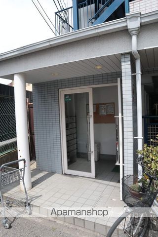 ロイヤル蔵前の玄関写真