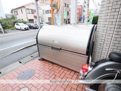 広島県広島市佐伯区楽々園２丁目[1K/18.2m2]の共用部