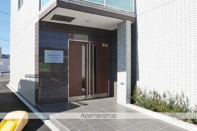 アンベリール墨田の玄関写真