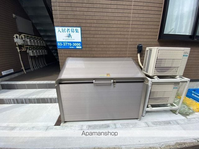 ハーモニーテラス西小岩Vの玄関写真
