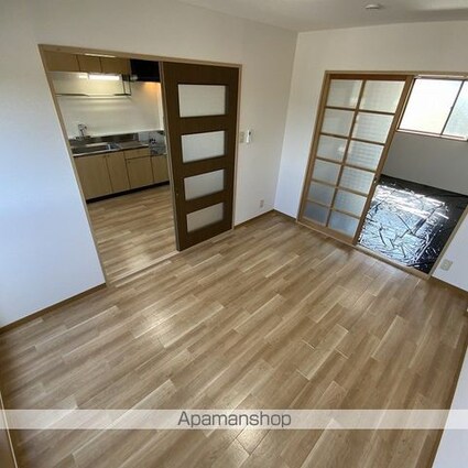 ＰＡＬＡＣＥ　ＢＬＵＥ　ＳＫＹ　Ｃ[2DK/43.69m2]の内装1