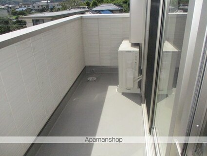 オーフィングＩＩＩ[3LDK/62.93m2]のバルコニー