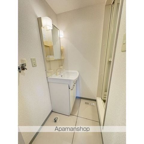 フロントコート南平岸の内装写真