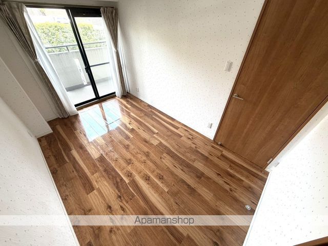 グローリアスヒルズ高蔵寺白山町の内装写真