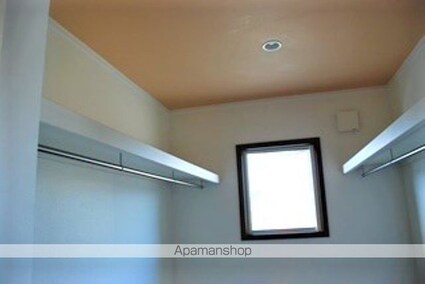 小木戸建[3LDK/123.65m2]の収納