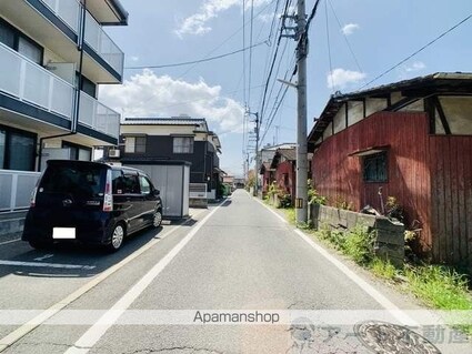 レオパレス雄新ひまわり[1K/19.87m2]の駐車場3
