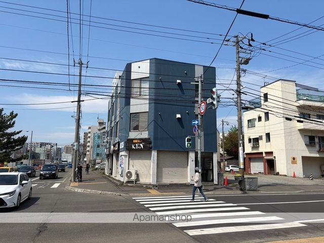イースタンビルの外観写真