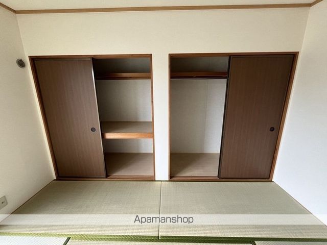 フレンドリーハイツ日野 A棟の内装写真