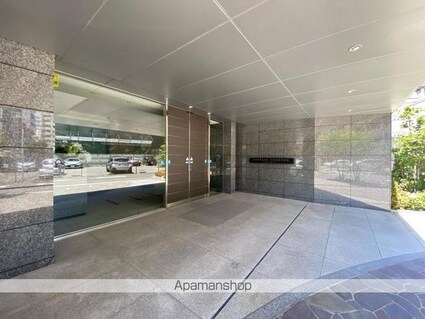 サーパス中央町弐番館[2LDK/73.89m2]のエントランス