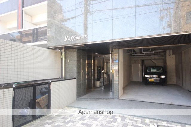 ラフィネ堺町の玄関写真