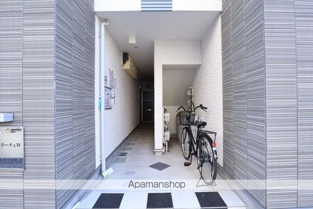 カーサ フェリーチェWの玄関写真