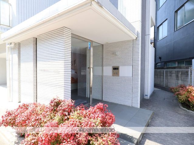 ヒルサイド コートの玄関写真