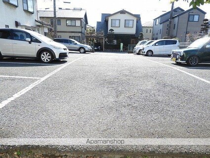 サンアレイＫ[1K/17.7m2]の駐車場