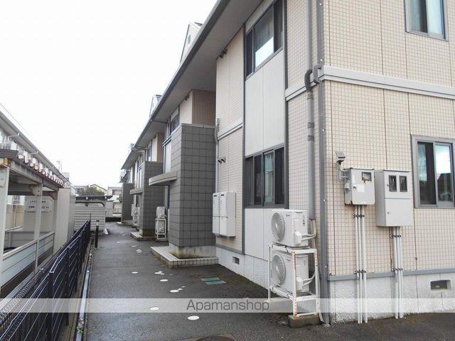 メゾン エルピスAの玄関写真