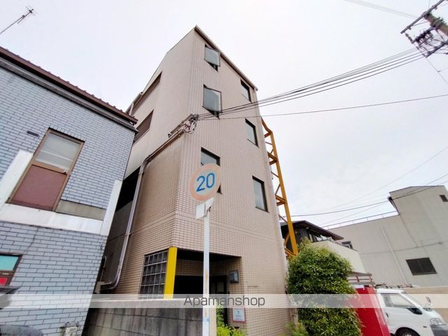 マンション川端の外観写真
