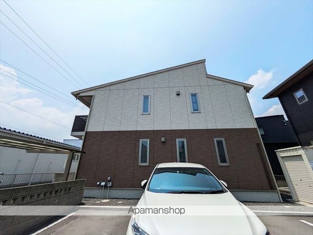 シャーメゾン葦高の外観写真