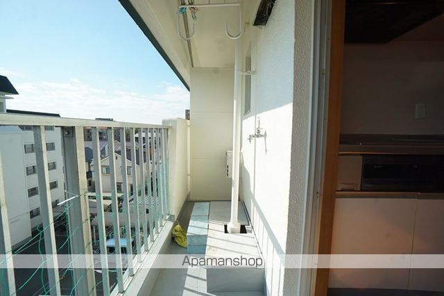 マンション沢良宜の内装写真