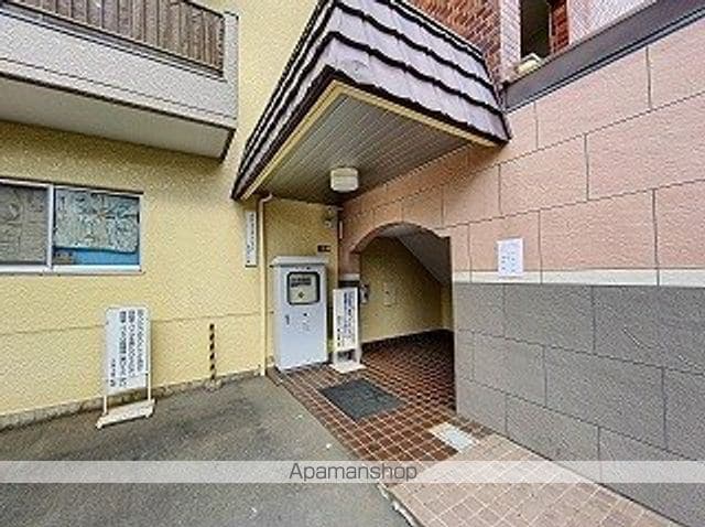 グロリアスマンション新河岸の玄関写真