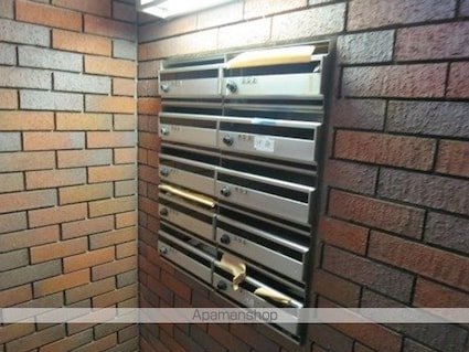 異人池ヒルズ[2LDK/58.47m2]の共用部2