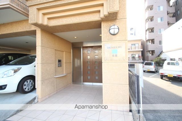 ドミール住吉の玄関写真