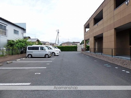 茨城県土浦市永国[1LDK/49.5m2]の駐車場
