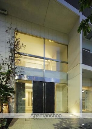 東京都墨田区業平４丁目[1K/27.3m2]のエントランス1