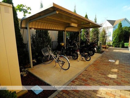 イコール・アルパイン[1K/29.7m2]の外観3