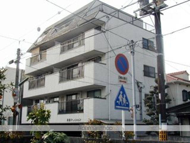 波田マンションの外観写真