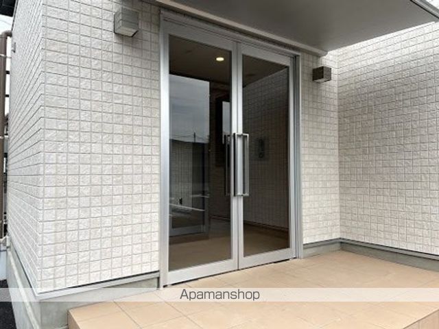 クレストラフィーネの外観写真