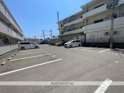 和歌山県和歌山市加納[2LDK/58.07m2]の駐車場
