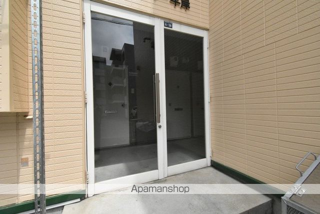 フェアリー平岸の玄関写真