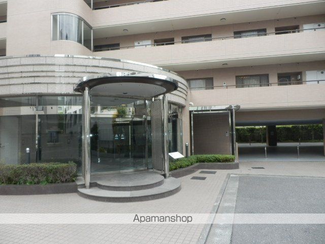 アーバンコート市ヶ谷の玄関写真
