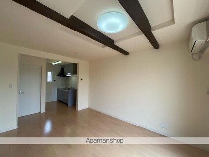 Ｉ・セレブ香川町Ａ・Ｂ[2LDK/62.89m2]の内装2