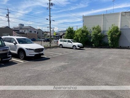 レオパレス折立[1K/23.71m2]の駐車場