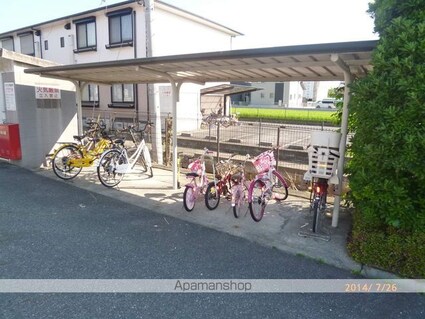 ファミール林[2LDK/52.09m2]の共用部4