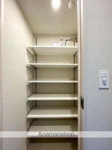 ロイヤルパークス有明の内装写真