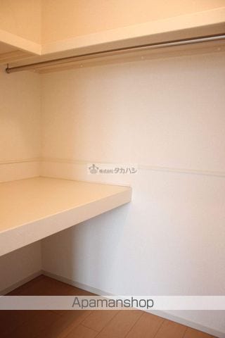 スザンヌ ラングランEの内装写真