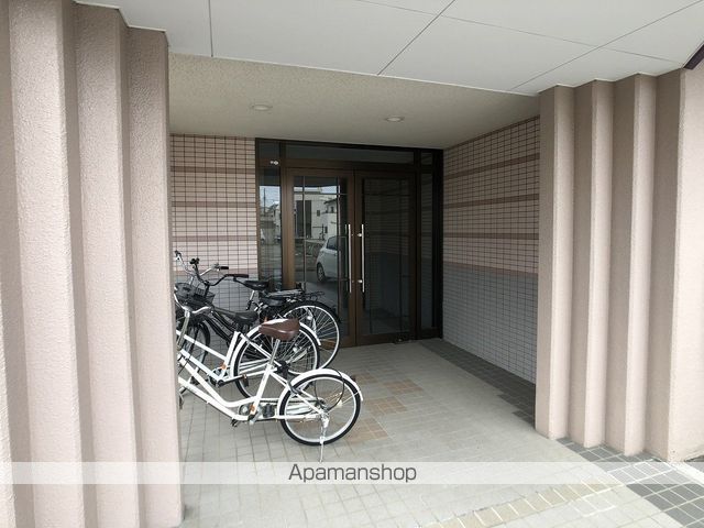 画像15:エントランス・ロビー