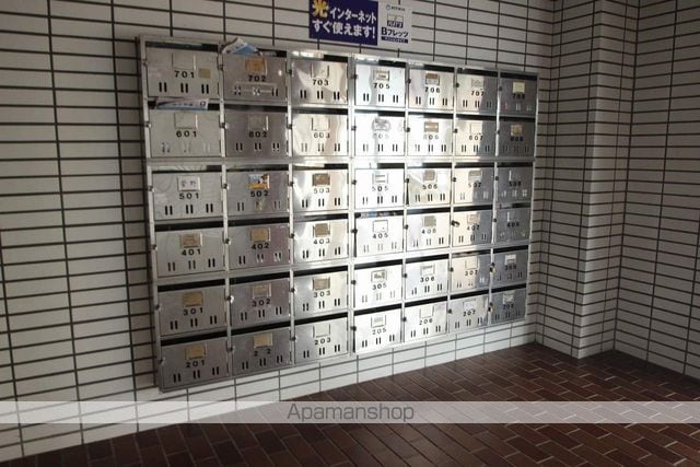 ミカドオクションの玄関写真