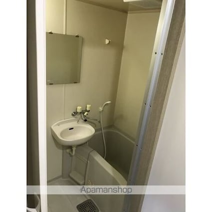 愛知県名古屋市東区泉２丁目[1K/21.87m2]のバス