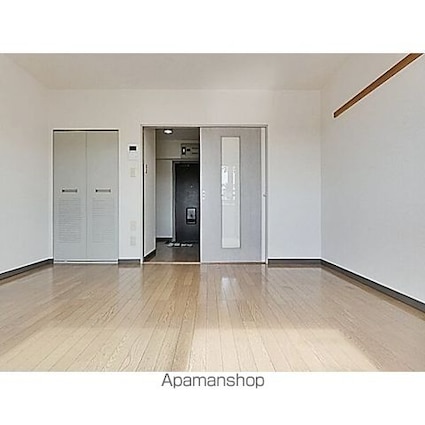 Ｙｏｕｎｇ　Ｖｉｌｌａｇｅ２[1K/22.46m2]のリビング・居間2