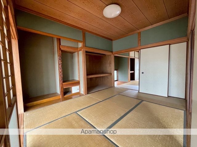 土屋貸家の内装写真