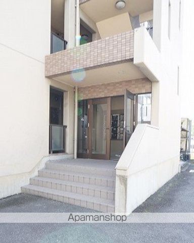 マンション槐の玄関写真